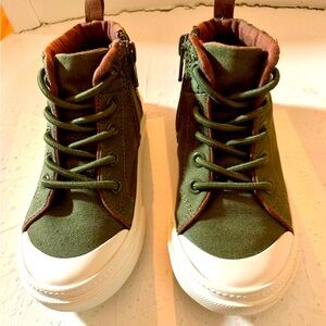 Old Navy Toddler Canvas Sneakers